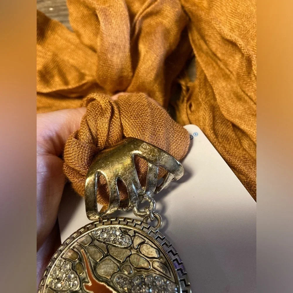 Sandol Texas State Longhorns Rhinstone Pendant Fringe Scarf